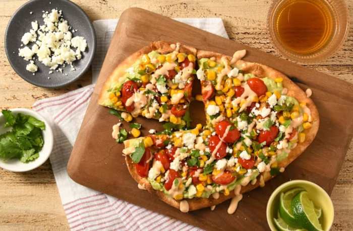 Home-Chef-vegetarian-fiesta-corn-guacamole-flatbread